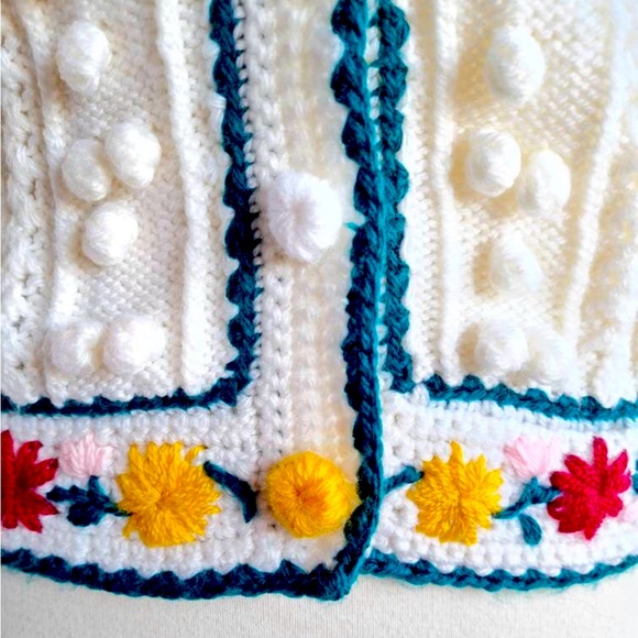 Doen-like Vintage 50’s Bavarian Cardigan with 3D Pompoms and Floral Embroidery L - Picture 5 of 7